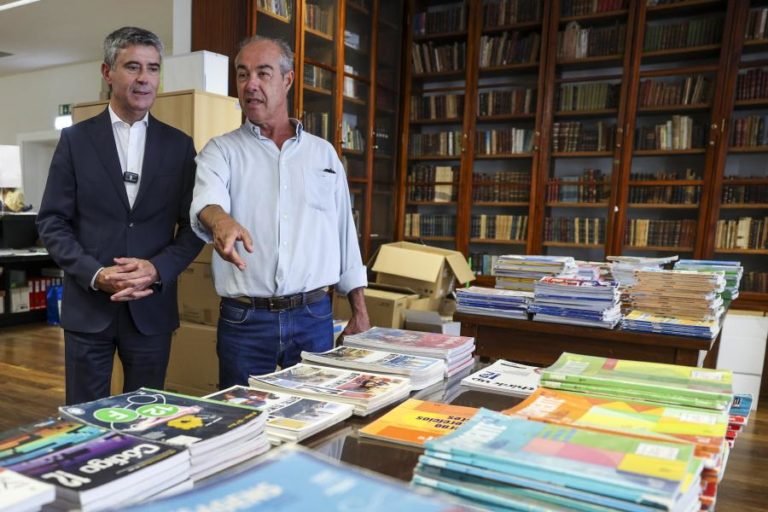 Carneiro acusa Montenegro de “grande desumanidade” na declaração sobre barracas