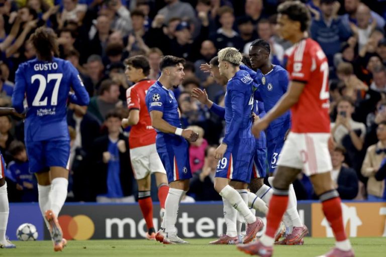 Benfica perde em casa do Chelsea e continua sem pontos na Liga dos Campeões