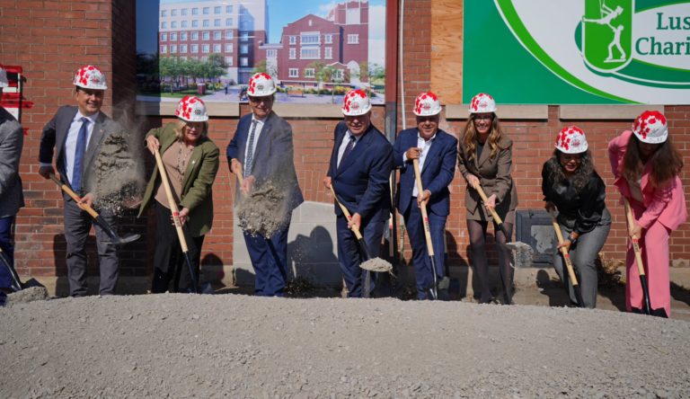 LCCS inicia construção de novo lar em Hamilton
