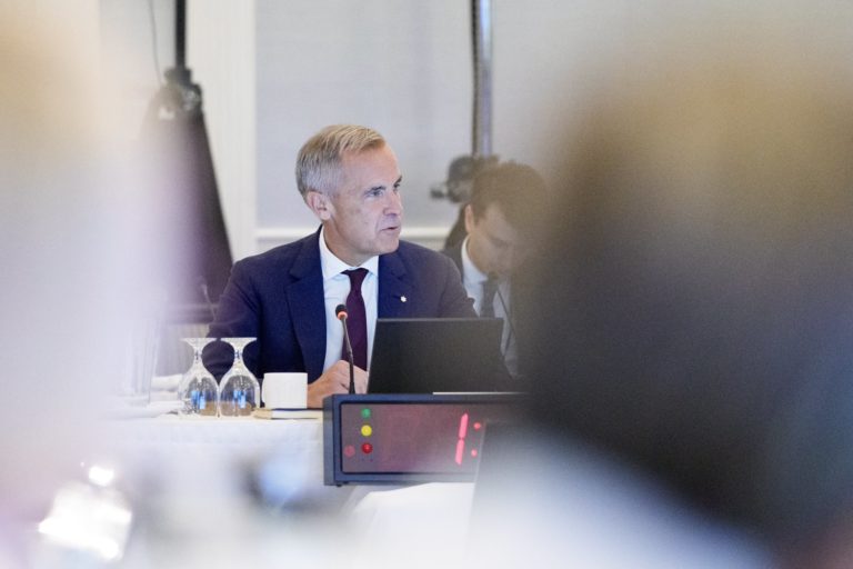 Carney debate reforma das fianças e lança pacote contra tarifas