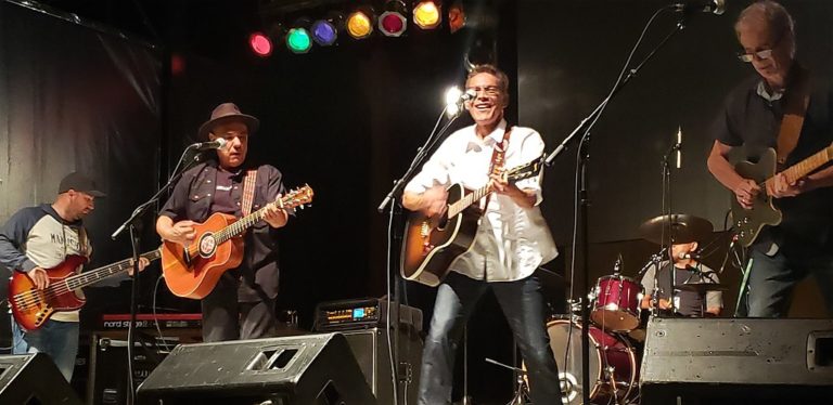 Retro Música: Exposição Revive os Anos 60, 70 e 80 no Canadá até Janeiro de 2026