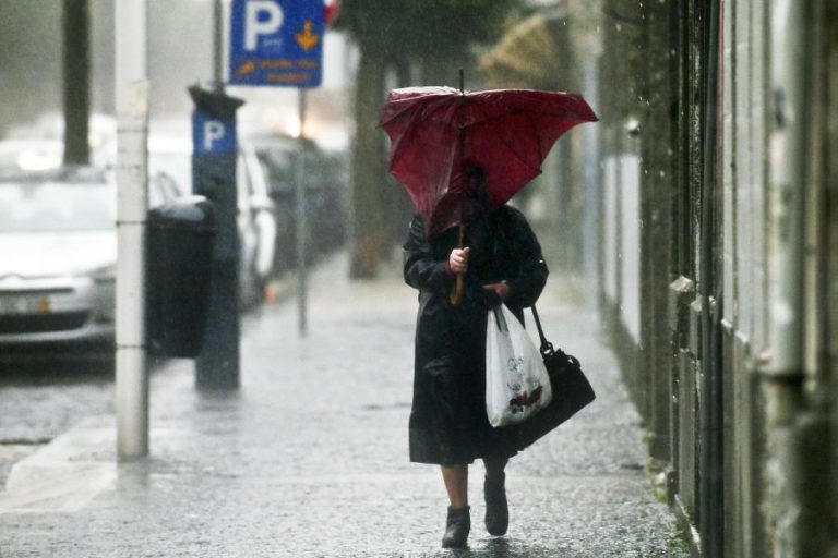 Mau tempo: Regiões do norte e centro com chuva forte e persistente na sexta e sábado (C/ÁUDIO)