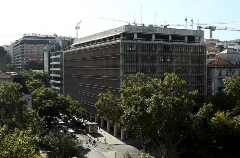 Buscas da PJ no Novo Banco e KPMJ por suspeitas de corrupção ativa e passiva