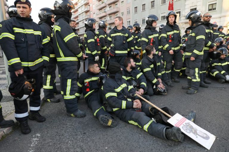 Sapadores Bombeiros de Lisboa em greve a partir de 17 de novembro