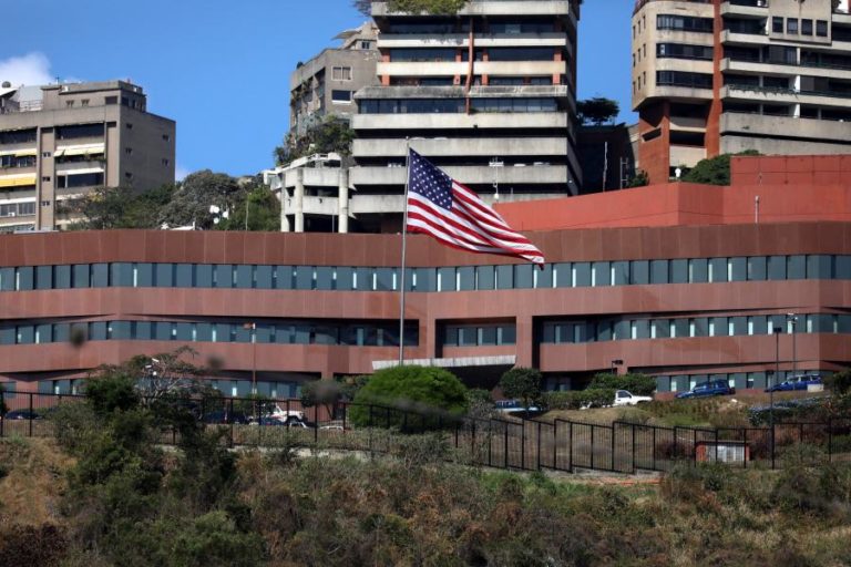 Venezuela denuncia planos de grupo extremista para atacar embaixada dos EUA
