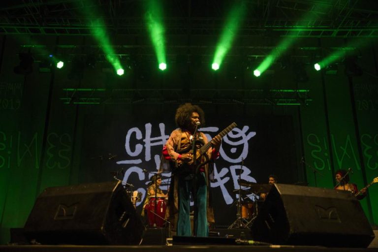 Chico César leva celebração de 30 anos de “Aos Vivos” a sete cidades portuguesas em março