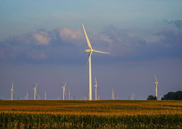 Agência Internacional de Energia recomenda a Moçambique acelerar acesso a energia limpa