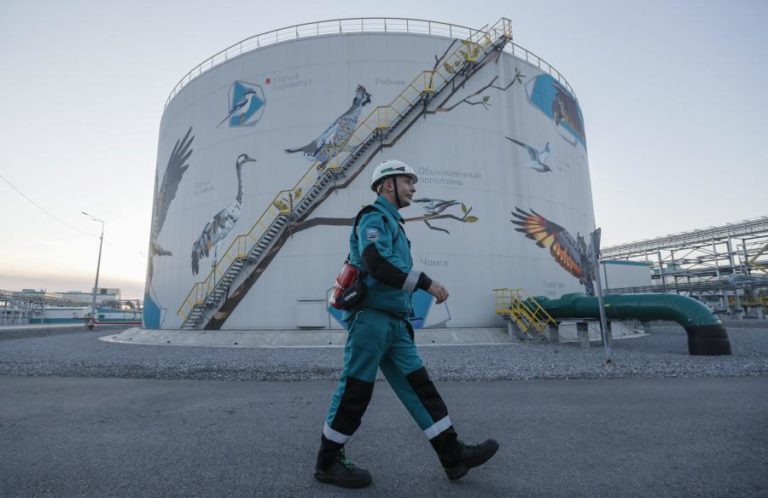 Taiwan lidera compras mundiais de nafta da Rússia apesar de apoiar Ucrânia