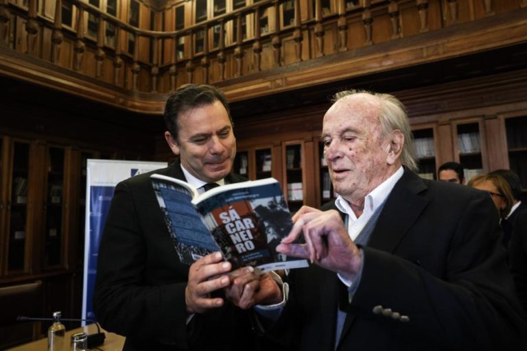 Montenegro recorda Pinto Balsemão como “símbolo da fundação” do PSD que “espicaçava” partido