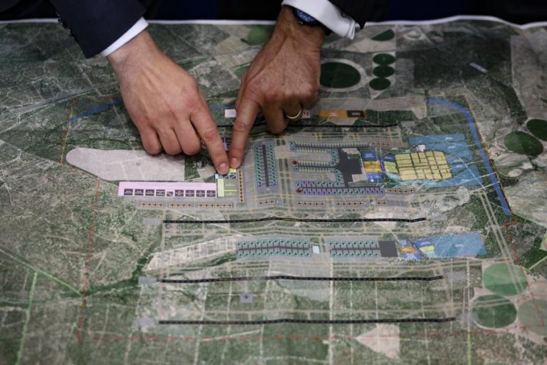 Governo confirma necessidade de rever especificações do novo aeroporto de Lisboa