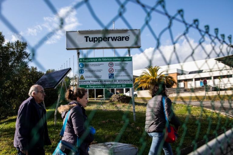 Fábrica da Tupperware em Constância vai a venda com preço mínimo de 10 ME