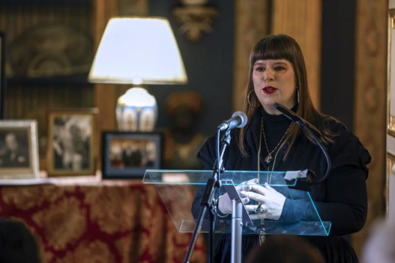 Artista Joana Vasconcelos vai criar escultura para marginal de Toronto em 2027