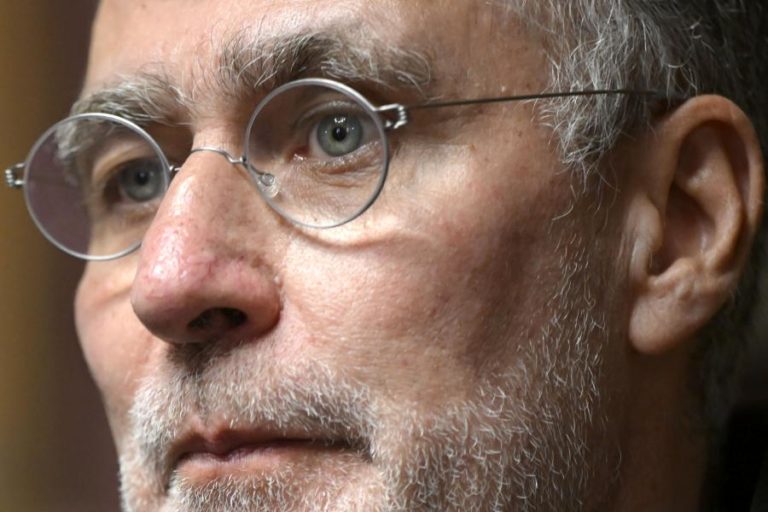 Gouveia e Melo revela que lhe ofereceram chefia das Forças Armadas para desistir da candidatura a Presidente