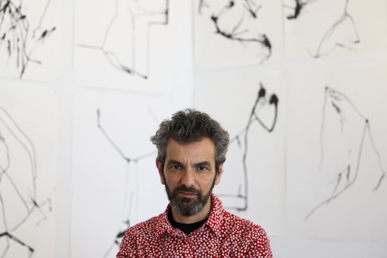 Ilustrador António Jorge Gonçalves vence Grande Prémio da Bienal de Ilustração de Guimarães