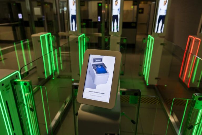 ANA quer máximos de espera nos aeroportos e aponta problemas nos sistemas RAPID