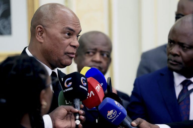 UNITA critica ausência de debate no parlamento sobre 50 anos de independência de Angola