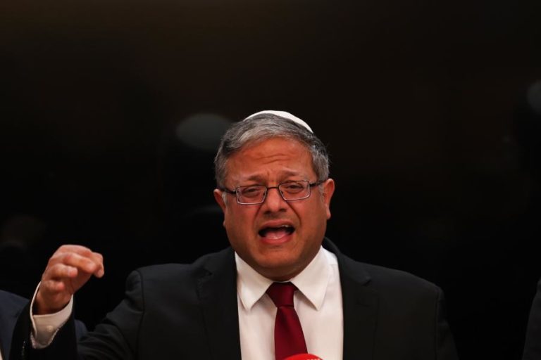 Ministro de extrema-direita insta Netanyahu a manter detidos ativistas da flotilha