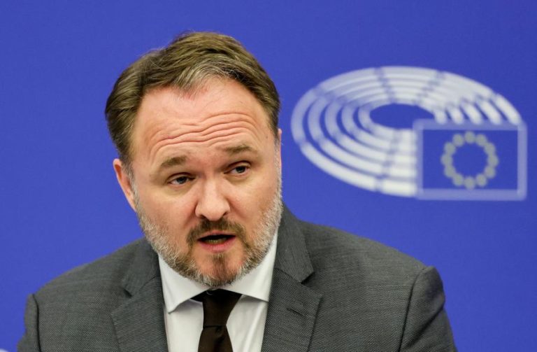 Comissário da Energia quer a UE “a agir de forma decisiva” para evitar incidentes como o apagão