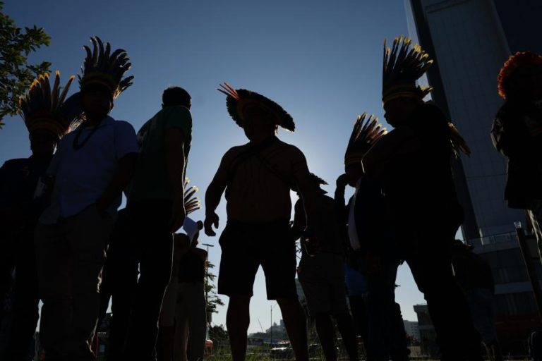 Ex-chefe de agência brasileira no governo Bolsonaro condenado a 10 anos de prisão por perseguição a indígenas