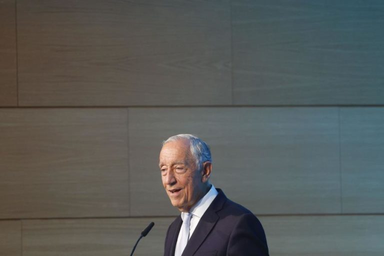 Presidente da República insiste na necessidade de facilitar voto dos emigrantes num país “digital”