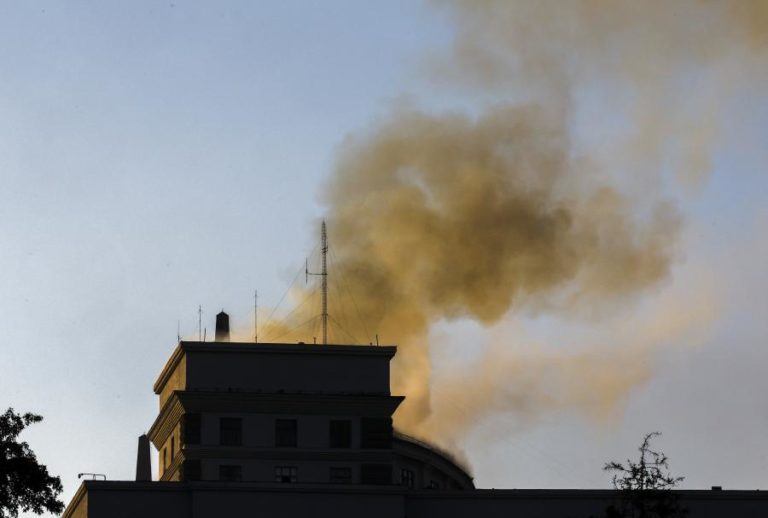 Rússia ataca infraestruturas energéticas em Kiev, Zaporiyia e Dnipro