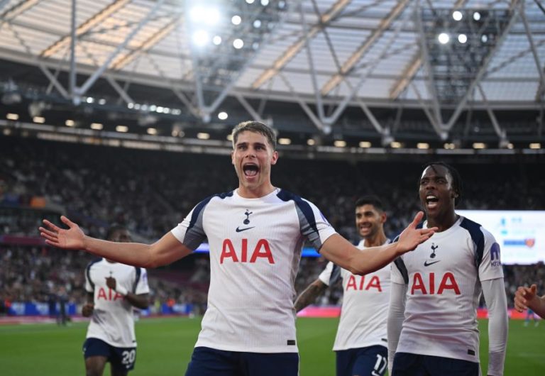 Tottenham imperial diante do Everton e sobe ao pódio da Liga inglesa