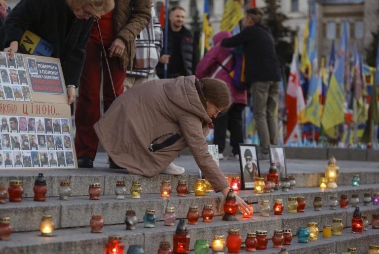 Rússia devolve corpos de mil soldados ucranianos