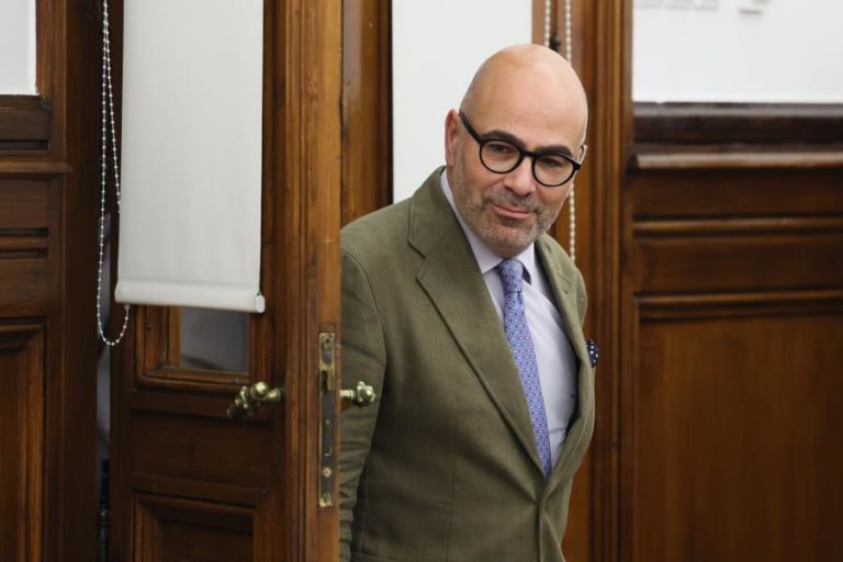 Ministro das Infraestruturas percorre EN2 para ouvir autarcas de norte a sul