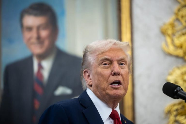 Trump avisa Hamas que não tolera atrasos a plano de paz para Gaza