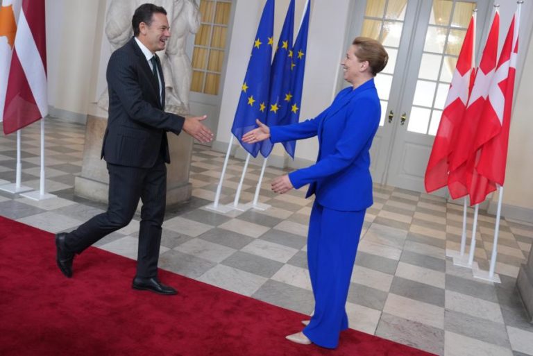 PM diz que usar bens russos é “bem pensado” mas pede que se evite “implicação futura”