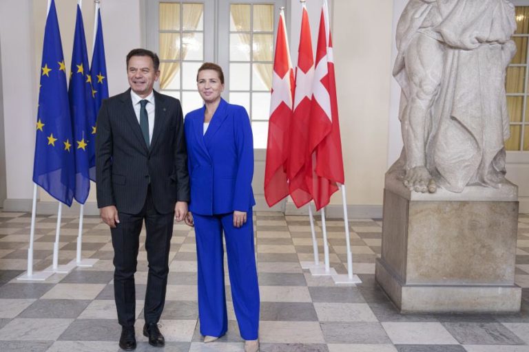 Montenegro elogia Governo socialista dinarmarquês em políticas de migrações