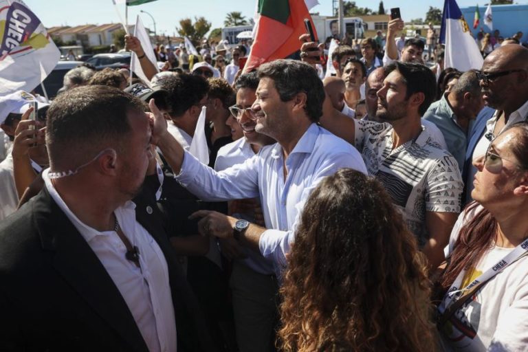 Ventura rejeita cedência e diz que restrição de acesso dos imigrantes a apoios será legislada autonomamente