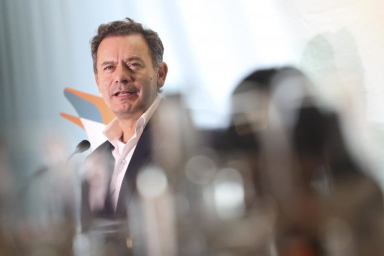 Montenegro não vê razões para oposição rejeitar o OE2026