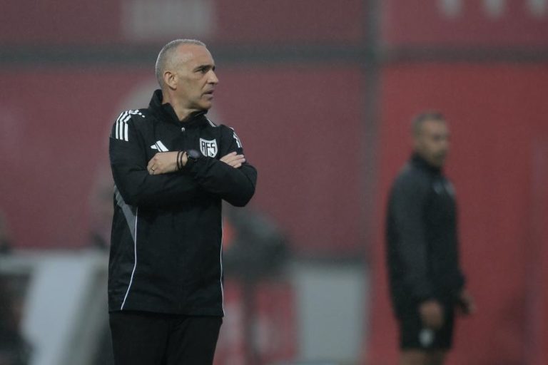João Pedro Sousa prevê “jogo extremamente complicado” para AVS nos Açores