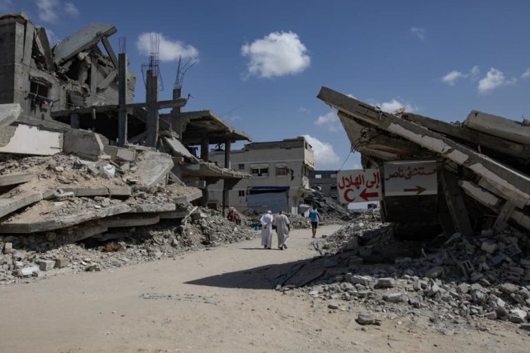 Autoridades de Gaza estimam em 7.000 os mortos sob os escombros 