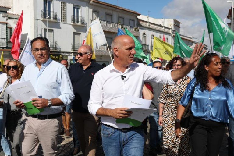 Raimundo desafia Montenegro a “assumir responsabilidades” se estiver a questionar Justiça