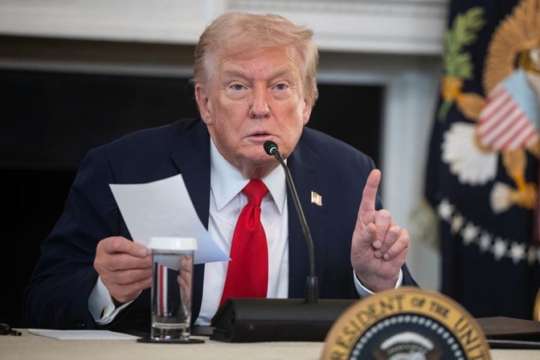 Trump anuncia acordo para libertação de reféns em Gaza e retirada de forças israelitas