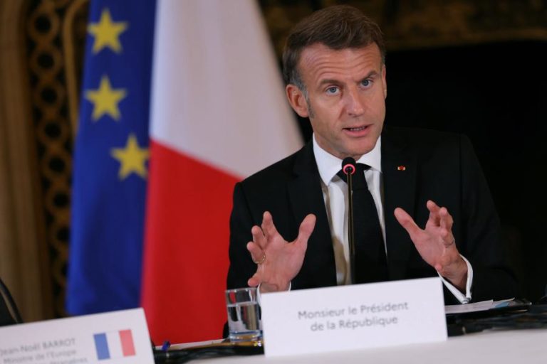 Macron volta a nomear Lecornu como primeiro-ministro em França
