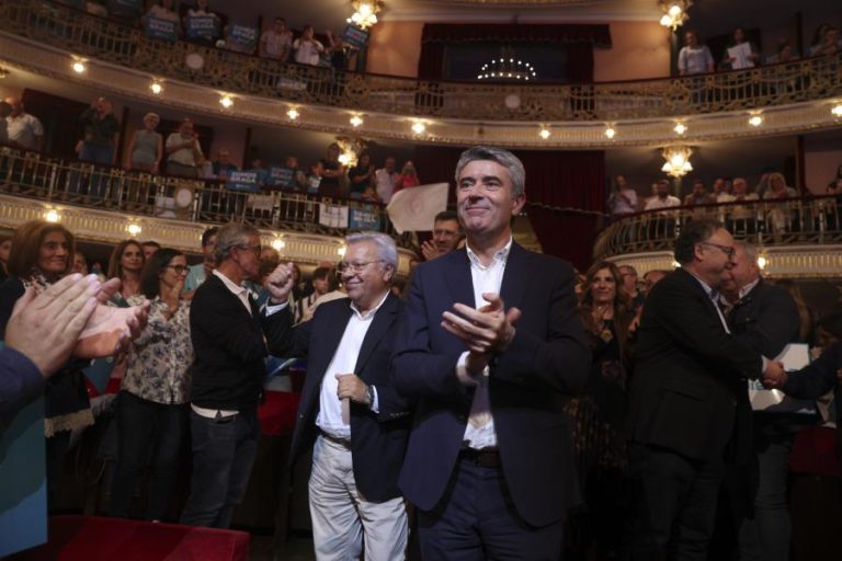 José Luís Carneiro pela estabilidade mas insiste nos aumentos permanentes de pensões mais baixas