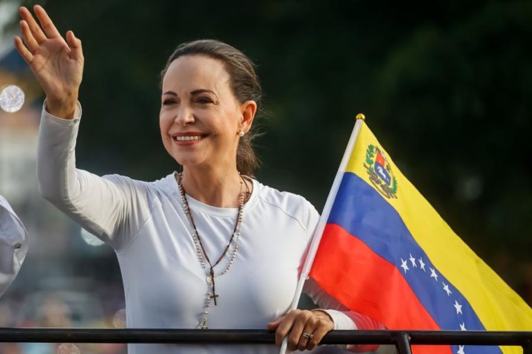 María Corina Machado diz que luta pela liberdade na Venezuela é “moral, existencial e espiritual”