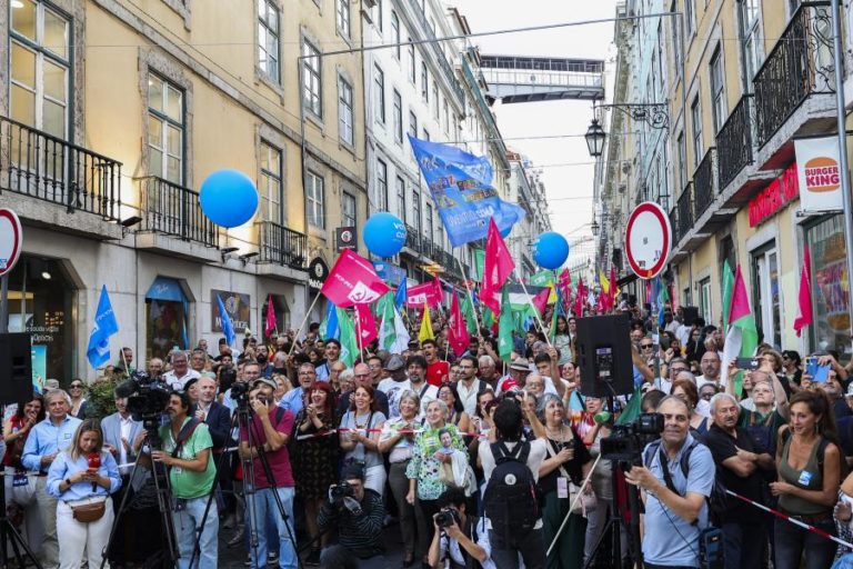 Raimundo desceu Chiado a pedir que se rompa alternância entre PS e PSD em Lisboa