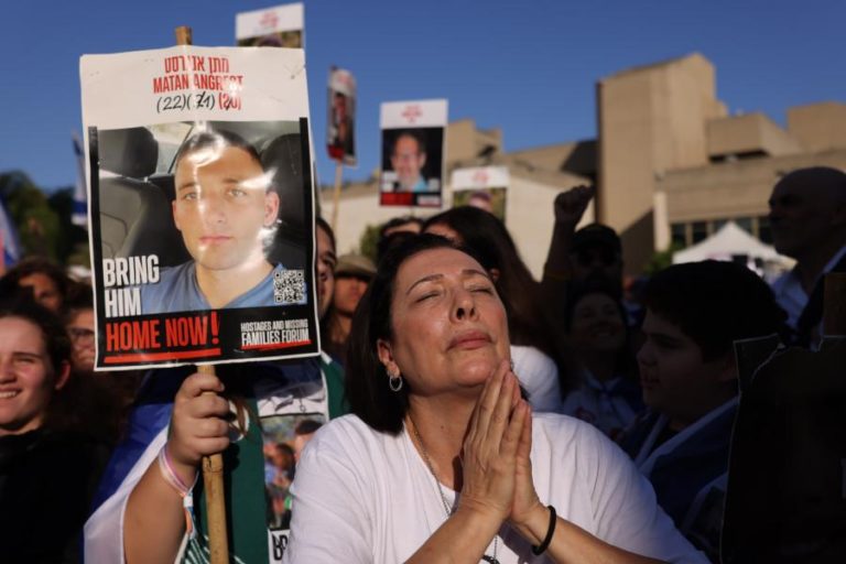 Hamas libertou mais 13 reféns israelitas