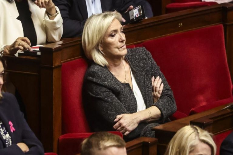 Conselho de Estado francês mantém inelegibilidade política de Marine Le Pen