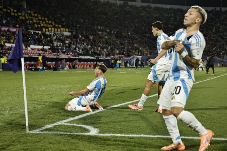 Benfiquista Prestianni conduz Argentina à final do Mundial de sub-20