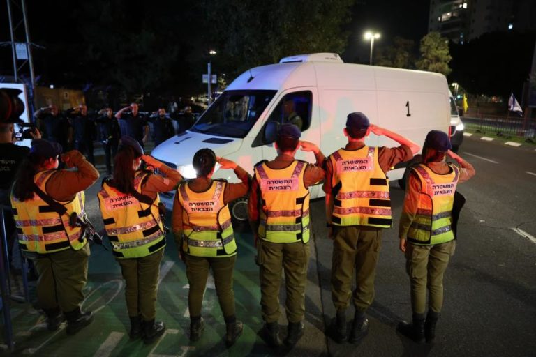 Israel recebeu mais três corpos não identificados de Gaza