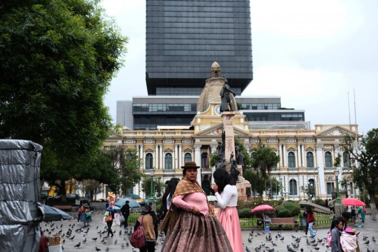 Comissão eleitoral da Bolívia ameaça com multas quem não votar nas presidenciais