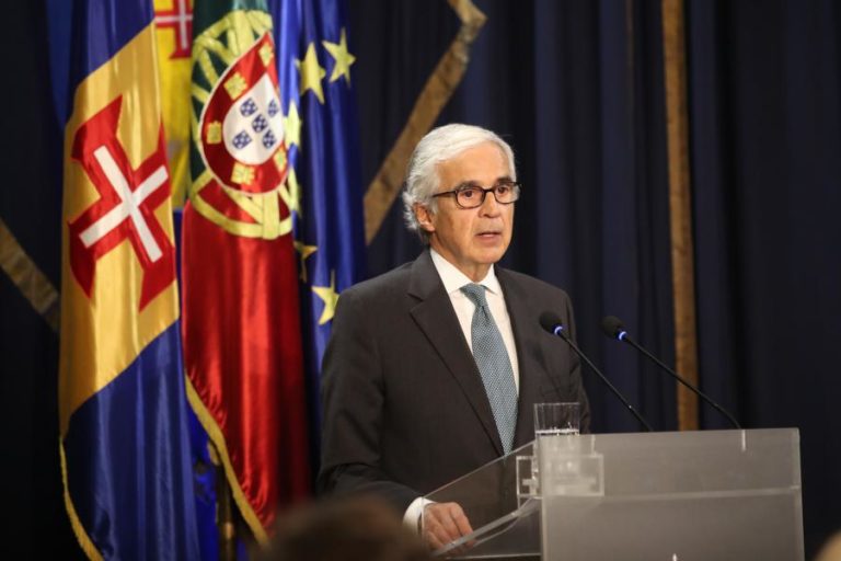 Aguiar-Branco diz que pior erro era fazer da autonomia da Madeira apenas uma festa regional