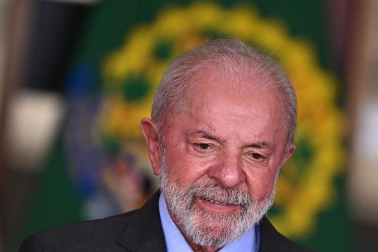 Presidente brasileiro declara intenção de concorrer a quarto mandato