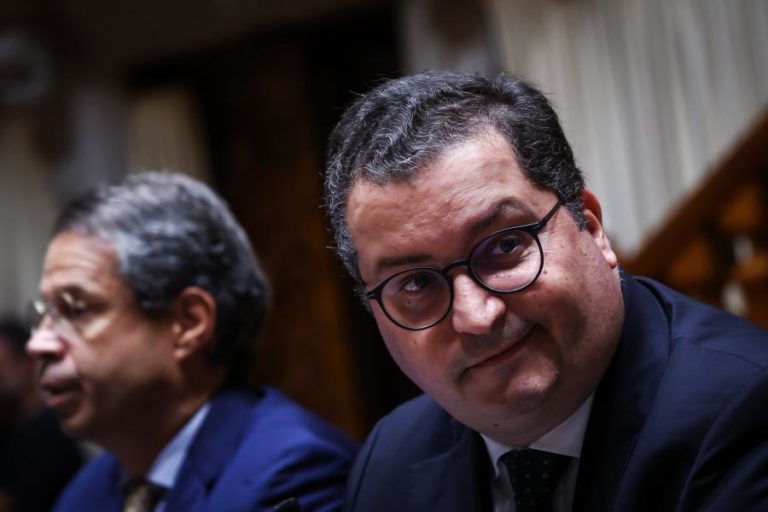 IVA de 6% na construção só terá “grande efeito” a partir de 2027 — ministro