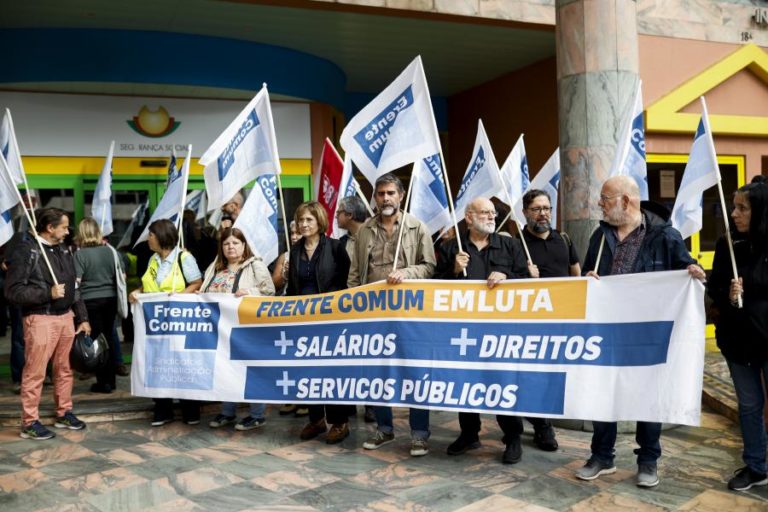 Sindicato diz que adesão à greve mostra “descontentamento” dos trabalhadores